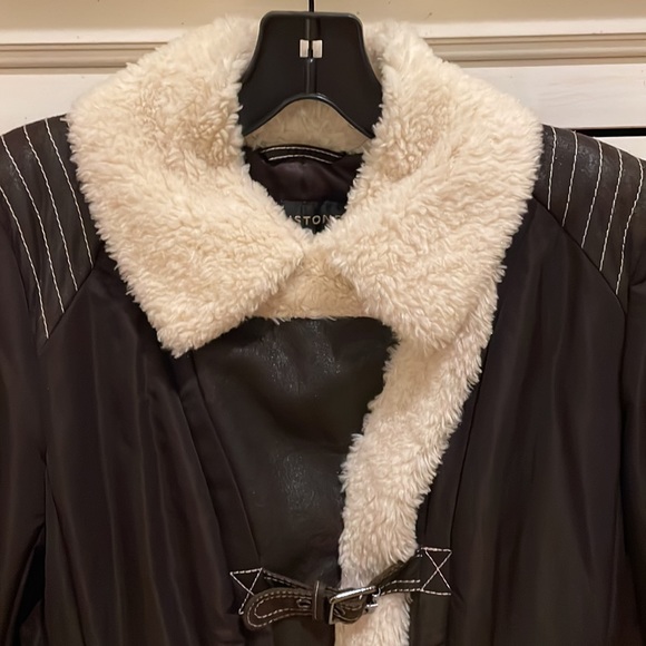 Brown Creenstone Winter Coat (European Brand) - Picture 4 of 15